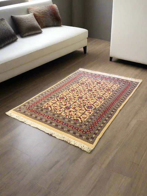 Hand-Knotted Pakistani Wool Rug, Tribal/Floral Design, size 4" x 5' 7"