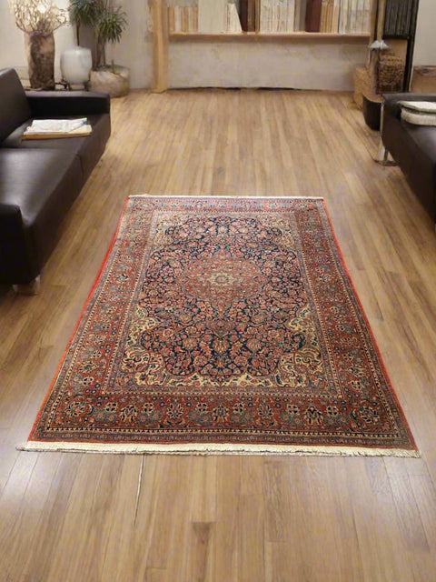 Timeless Beauty, Woven by Hand. Antique Persian Kashan Rug, size 4' 5" x 6' 6" (F)