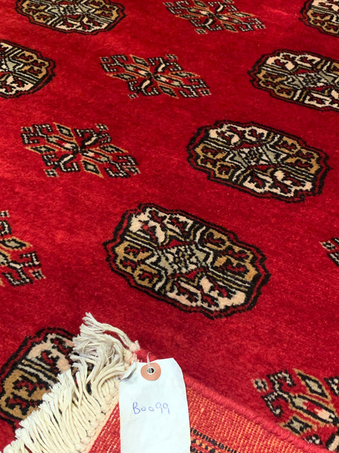 Hand-Knotted Pakistani Bokhara Rug – 100% Wool, size 4' 2" x 6"