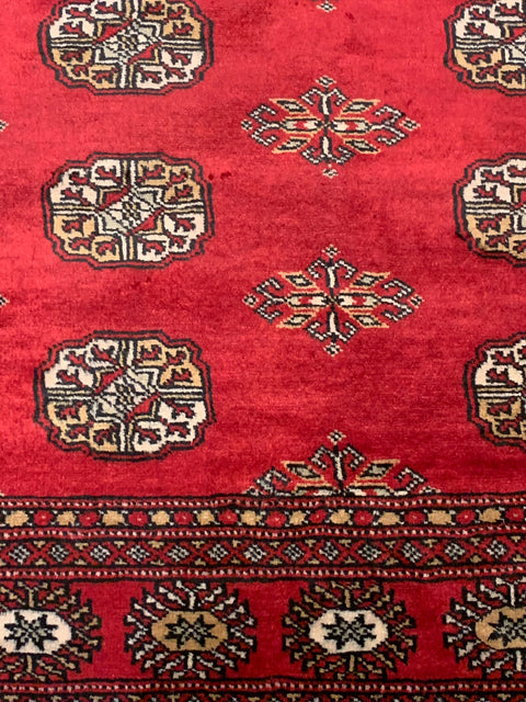 Hand-Knotted Pakistani Bokhara Rug – 100% Wool, size 4' 2" x 6"