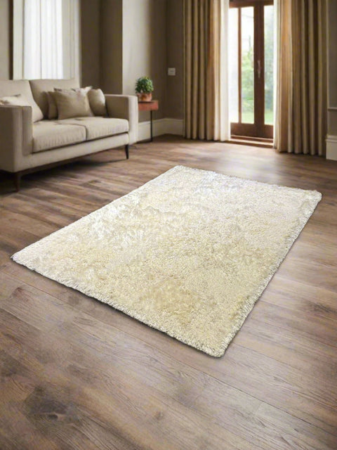 Persian-Inspired. Modern Defined. Turkish Made Rug, size 5' 2" x 7' 2"