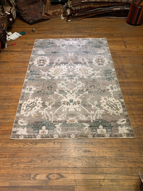 Persian-Inspired. Modern Defined. Turkish Made Rug, size 5' 2" x 7' 7"