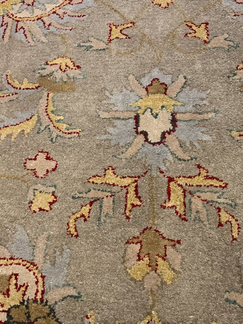 Persian-Inspired. Modern Defined. Turkish Made Rug, size 5" x 7' 9"