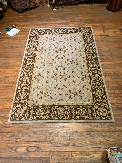Persian-Inspired. Modern Defined. Turkish Made Rug, size 5" x 7' 6"