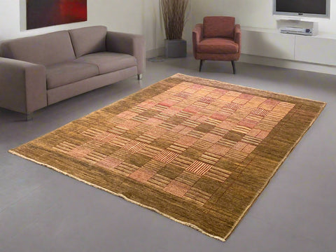 Hand-Knotted Sultanabad Vegetable-Dyed Wool Rug, 5' 2" x 6' 10"