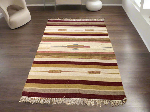 Handwoven Indian Kilim Rug – Geometric Navajo Design, size 4" x  6"