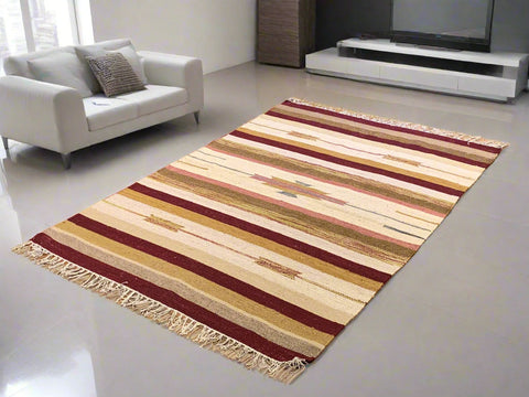 Handwoven Indian Kilim Rug – Geometric Navajo Design, size 4" x  6"