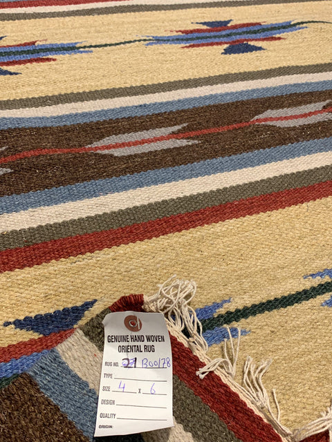 Handwoven Indian Kilim Rug – Geometric Navajo Design, size 4" x 6"