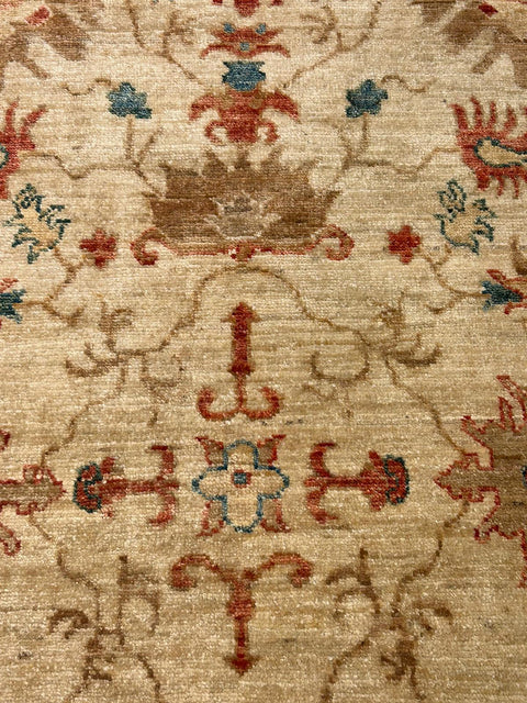 Hand-Knotted Sultanabad Vegetable-Dyed Wool Rug, 4' 10" x 6' 10"