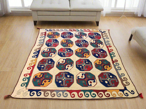 Afghan Kilim Handwoven flatweave Rug – size 4' 11" x 5' 10"