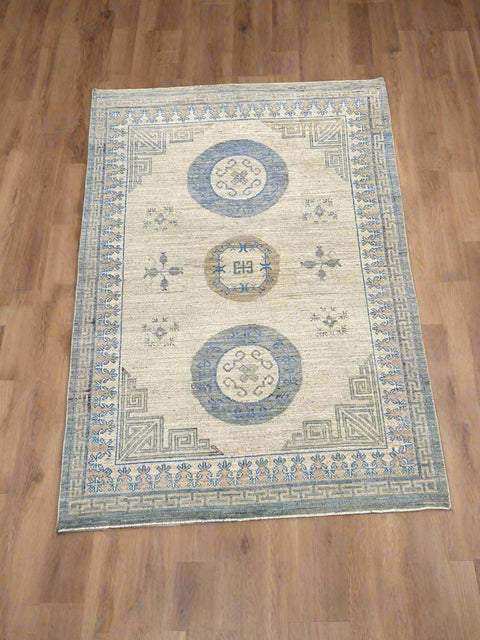 Khotan Pomegranate design Oriental Rug, size 4" x 5' 9" (D)