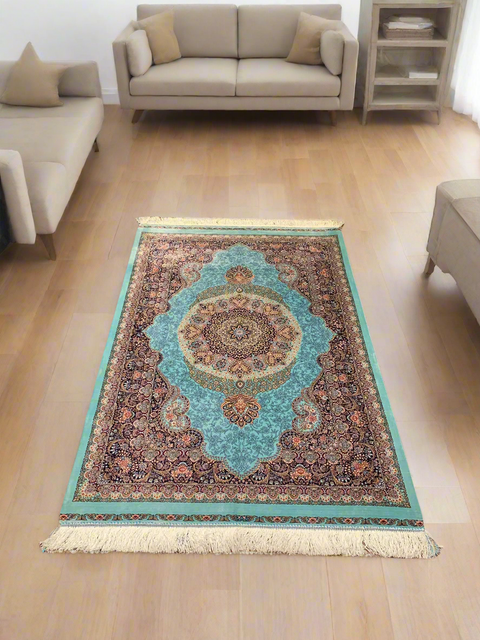 Exquisite 100% Silk Persian Design Rug – Elegant and Luxurious, size 3" x 5" (H)