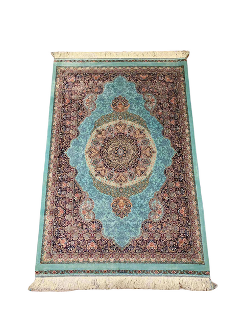 Exquisite 100% Silk Persian Design Rug – Elegant and Luxurious, size 3" x 5" (H)