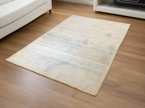 Persian-Inspired. Modern Defined. Turkish Made Rug, size 5" x 7' 6" (O) machine