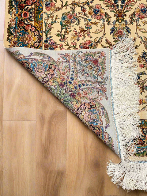 Exquisite 100% Silk Persian Design Rug – Elegant and Luxurious, size 3" x 5" (H)