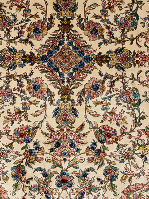 Exquisite 100% Silk Persian Design Rug – Elegant and Luxurious, size 3" x 5" (H)