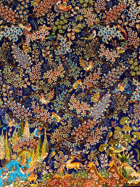 Exquisite 100% Silk Persian Design Rug – Elegant and Luxurious, size 3' 3" x 4' 10" (H)