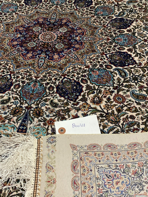 Exquisite 100% Silk Persian Design Rug – Elegant and Luxurious, size 3" x 5" (H)