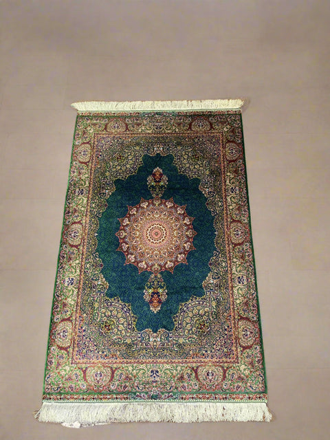 Exquisite 100% Silk Persian Design Rug – Elegant and Luxurious, size 3" x 5" (H)