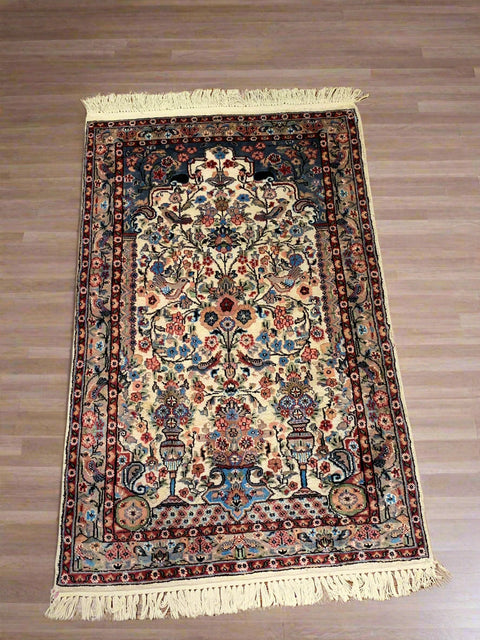 Hand-Knotted Pakistan Kashmiri Silk Wool Blend Rug, size 3" x 4' 10" (E)