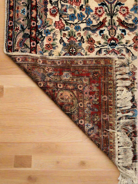 Hand-Knotted Pakistan Kashmiri Silk Wool Blend Rug, size 3" x 4' 10" (E)