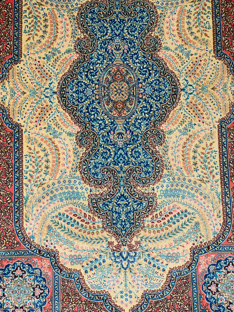 Exquisite 100% Silk Persian Design Rug – Elegant and Luxurious, size 3" x 5" (H)
