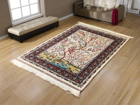 Exquisite 100% Silk Persian Design Rug – Elegant and Luxurious, size 3' 3" x 4' 10" (H)