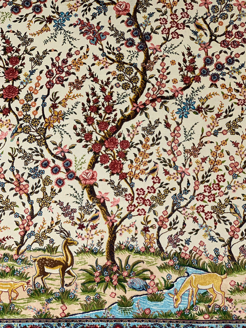 Exquisite 100% Silk Persian Design Rug – Elegant and Luxurious, size 3' 3" x 4' 10" (H)