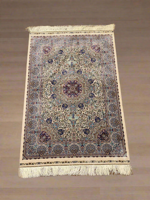Exquisite 100% Silk Persian Design Rug – Elegant and Luxurious, size 3" x 5"x (H)
