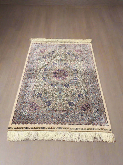 Exquisite 100% Silk Persian Design Rug – Elegant and Luxurious, size 3" x 5"x (H)