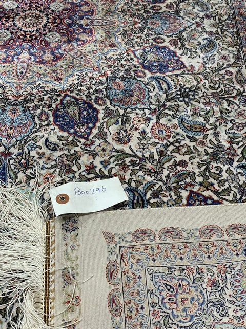 Exquisite 100% Silk Persian Design Rug – Elegant and Luxurious, size 3" x 5" (H)