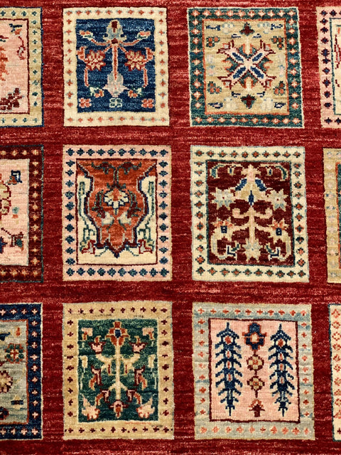 Hand-Knotted Sultanabad Vegetable-Dyed Wool Rug, 5' 9" x 7' 7" (K)