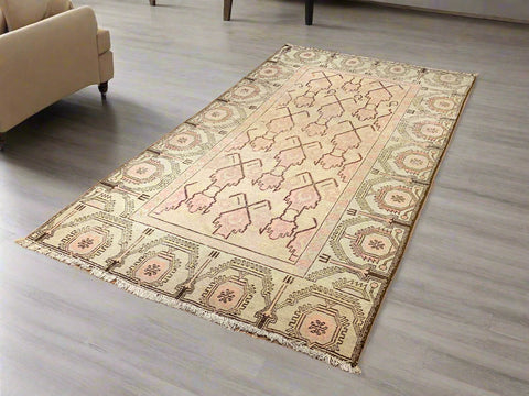 Antique Khotan Samarkand Rug, circa 1910's, size 4' 6" x 8' 6"