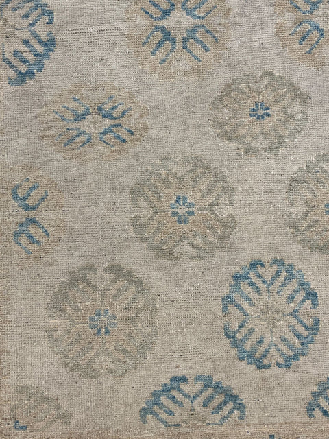 Khotan Pomegranate design Oriental Rug, size 5" x 6' 9"(D)