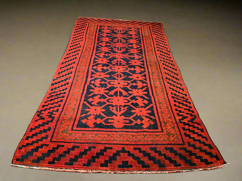 Timeless Beauty, Woven by Hand. Antique Persian Hamadan Rug, size 4' 2" x 9' 6"  (F)