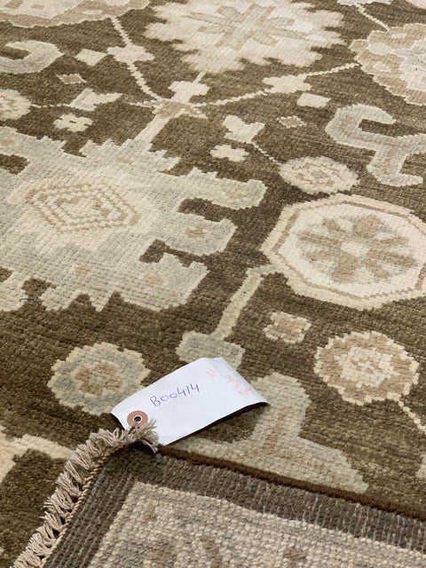 Hand-Knotted Sultanabad Vegetable-Dyed Wool Rug, 5' 9" x 8' 9"  (K)