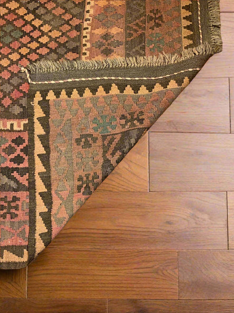 Afghan Kilim Handwoven flatweave Rug – size 4' 8" x 8' 4"