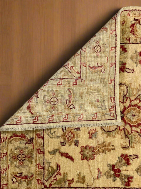 Hand-Knotted Sultanabad Vegetable-Dyed Wool Rug, 2' 8" x 9' 9" (K)