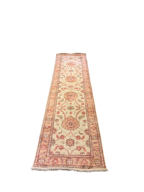 Hand-Knotted Sultanabad Vegetable-Dyed Wool Rug, 2' 5" x 9' 5" (K)