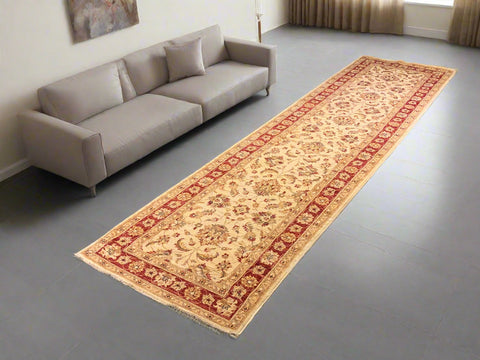 Hand-Knotted Sultanabad Vegetable-Dyed Wool Rug, 2' 8" x 10' 4" (K)