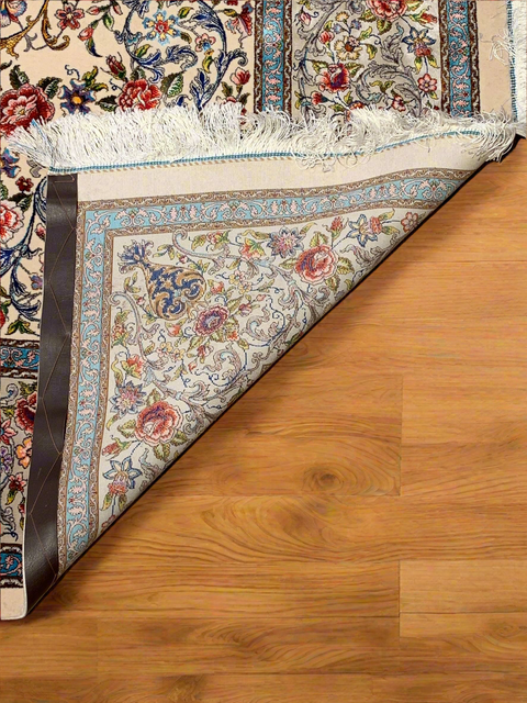 Exquisite 100% Silk Persian Design Rug – Elegant and Luxurious, size 6' 7" x 9' 10"