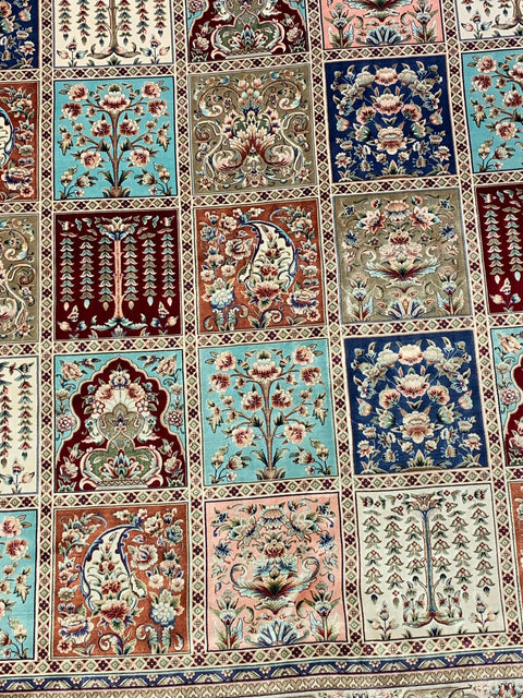 Exquisite 100% Silk Persian Design Rug – Elegant and Luxurious, size 9' 9" x 12' 9"