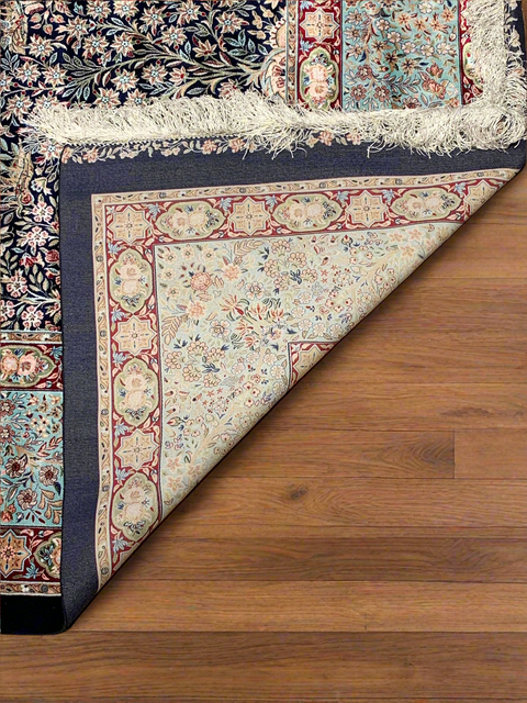 Exquisite 100% Silk Persian Design Rug – Elegant and Luxurious, size 6' 7" x 9' 8"