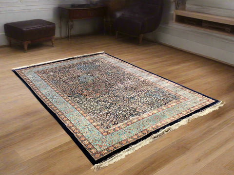 Exquisite 100% Silk Persian Design Rug – Elegant and Luxurious, size 6' 7" x 9' 8"