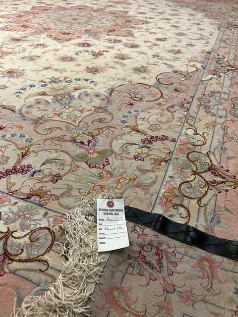 Exquisite 100% Silk Persian Design Rug – Elegant and Luxurious, size 10" x 14"  (H)