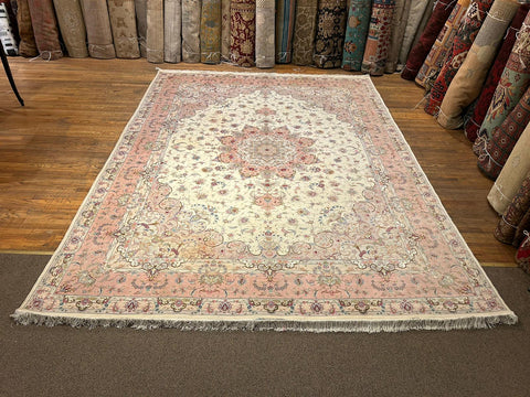 Exquisite 100% Silk Persian Design Rug – Elegant and Luxurious, size 10" x 14"  (H)