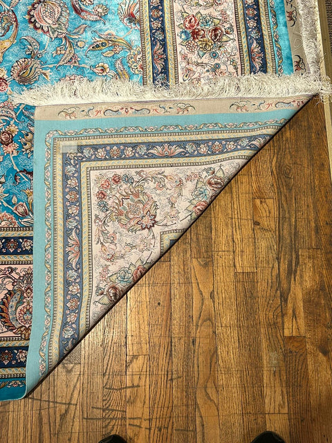 Exquisite 100% Silk Persian Design Rug – Elegant and Luxurious, size 8" x 11' 6"  (H)