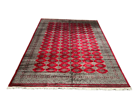 Hand-Knotted Pakistani Bokhara Rug – 100% Wool, size  9' 2" x 12' 6"  (M)