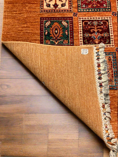 Hand-Knotted Sultanabad Vegetable-Dyed Wool Rug, 8' 4" x 11' 7"  (K)