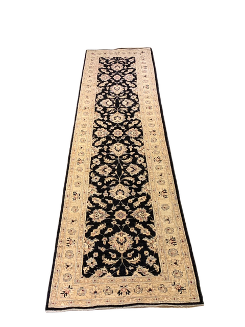 Hand-Knotted Sultanabad Vegetable-Dyed Wool Rug, 2' 7" x 9' 8"  (K)